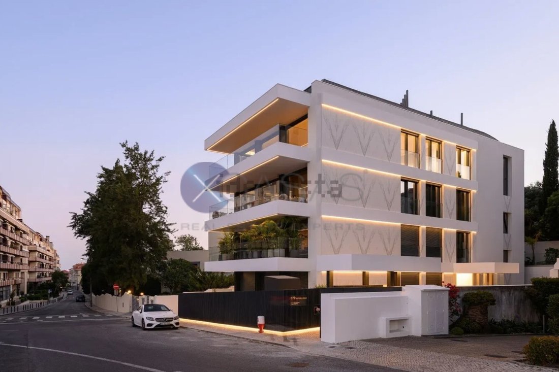 Apartment in Estoril, Cascais e Estoril, Lisbon 3 - 15239719