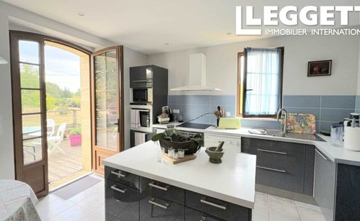 Sale Chateau Perigord Noir