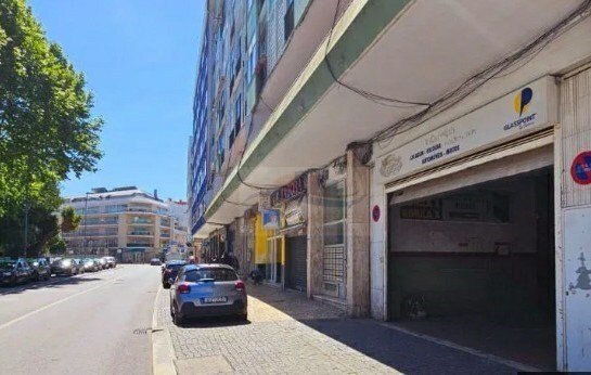 Venteira, Lisbon, Portugal 1 - 14736301