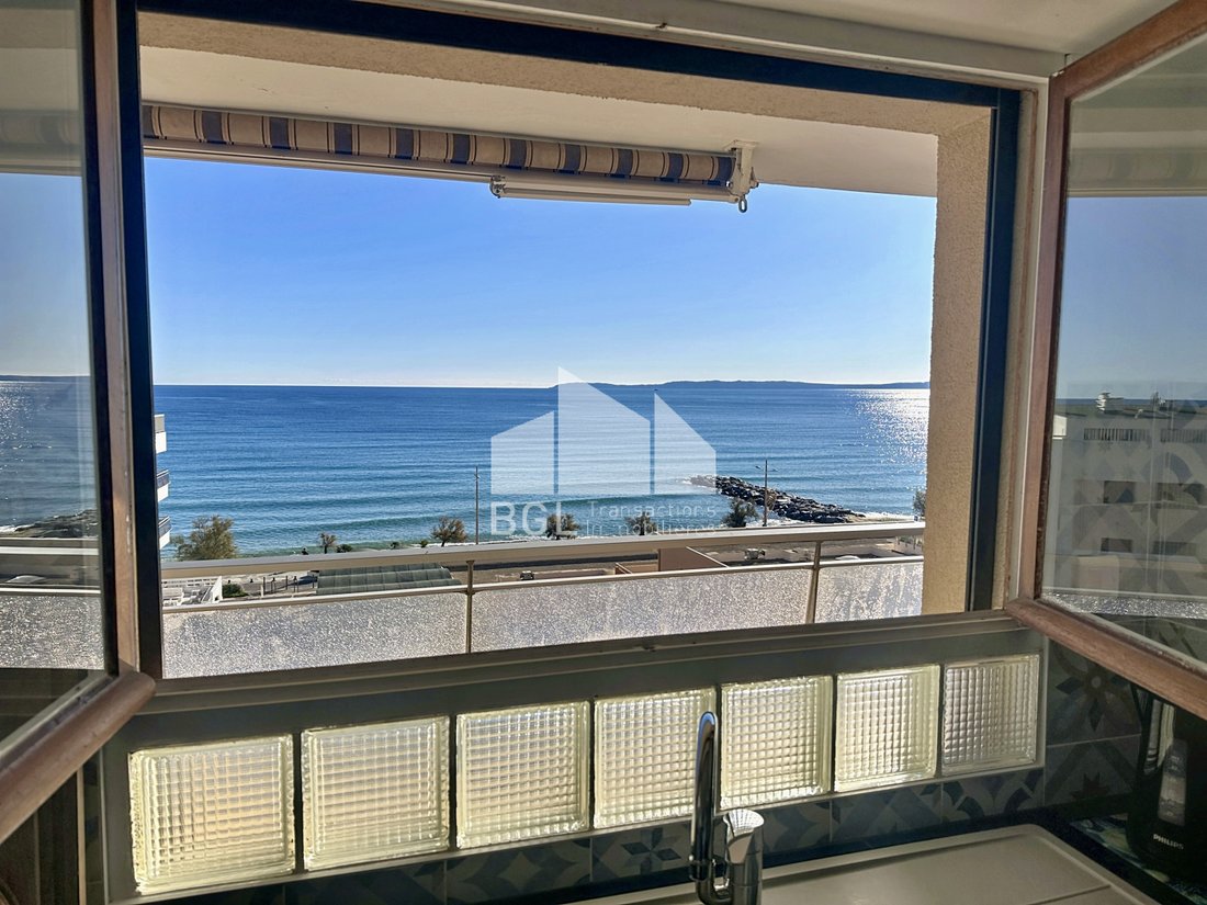 Apartment in Le Lavandou, Provence-Alpes-Côte d'Azur, France 3 - 16708395