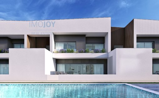House in Loures, Lisbon, Portugal 1