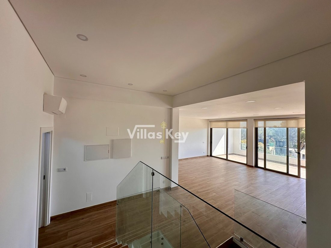 Villa in Mexilhoeira Grande, Algarve, Portugal 5 - 13893409