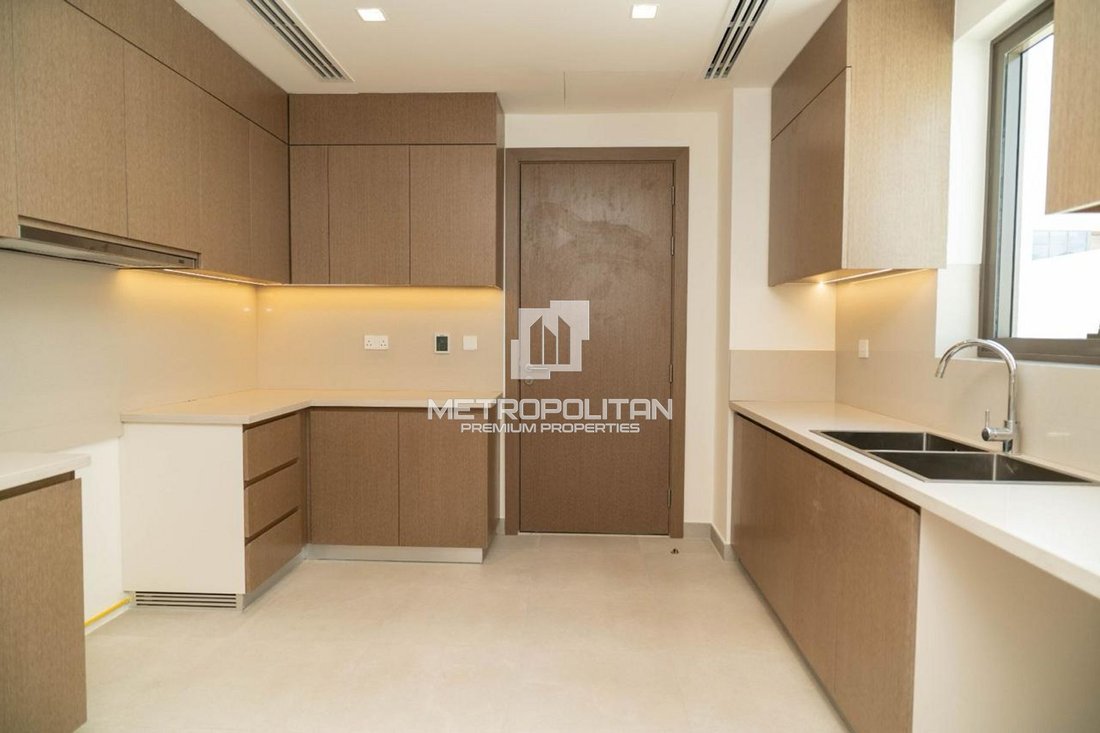 Villa in Al Furjan, Dubai, United Arab Emirates 5 - 16711792