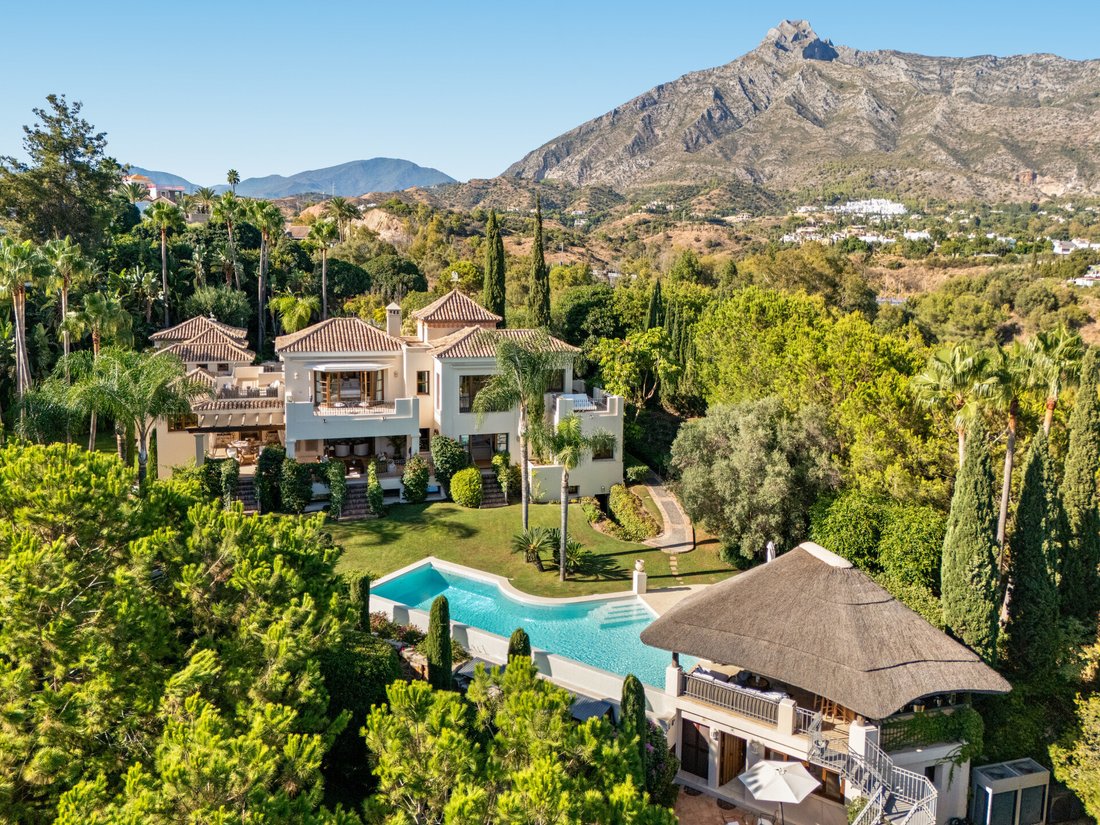 Villa in Marbella, Andalusia, Spain 1 - 16715457
