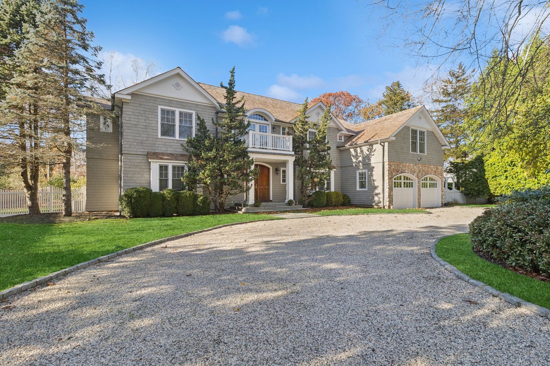 East Hampton, New York, United States 2 - 16716668