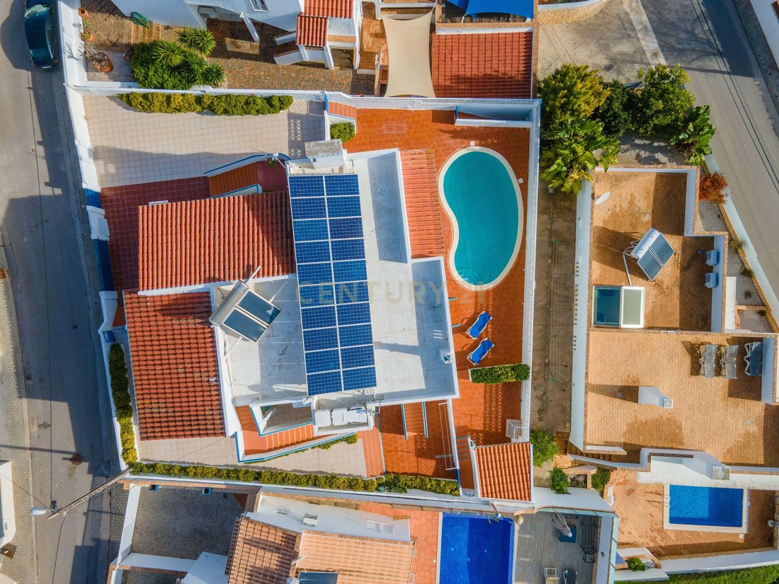 Villa in Estombar e Parchal, Algarve, Portugal 1 - 16713420