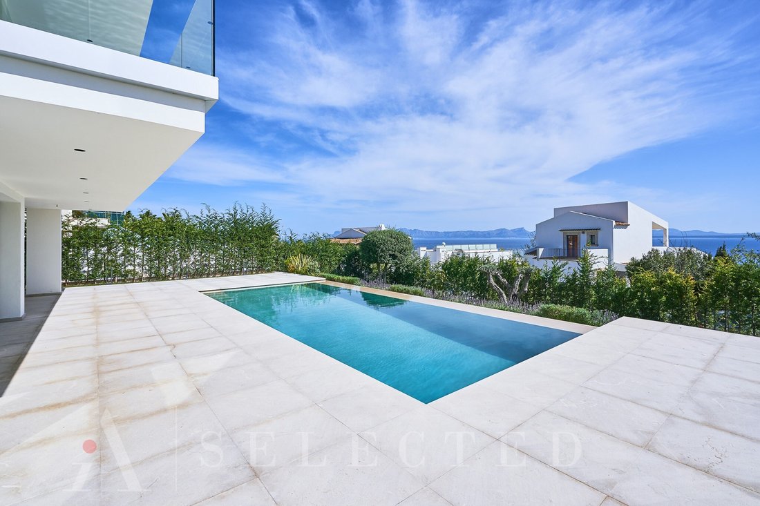 Chalet in Alcudia, Balearic Islands, Spain 1 - 11557207