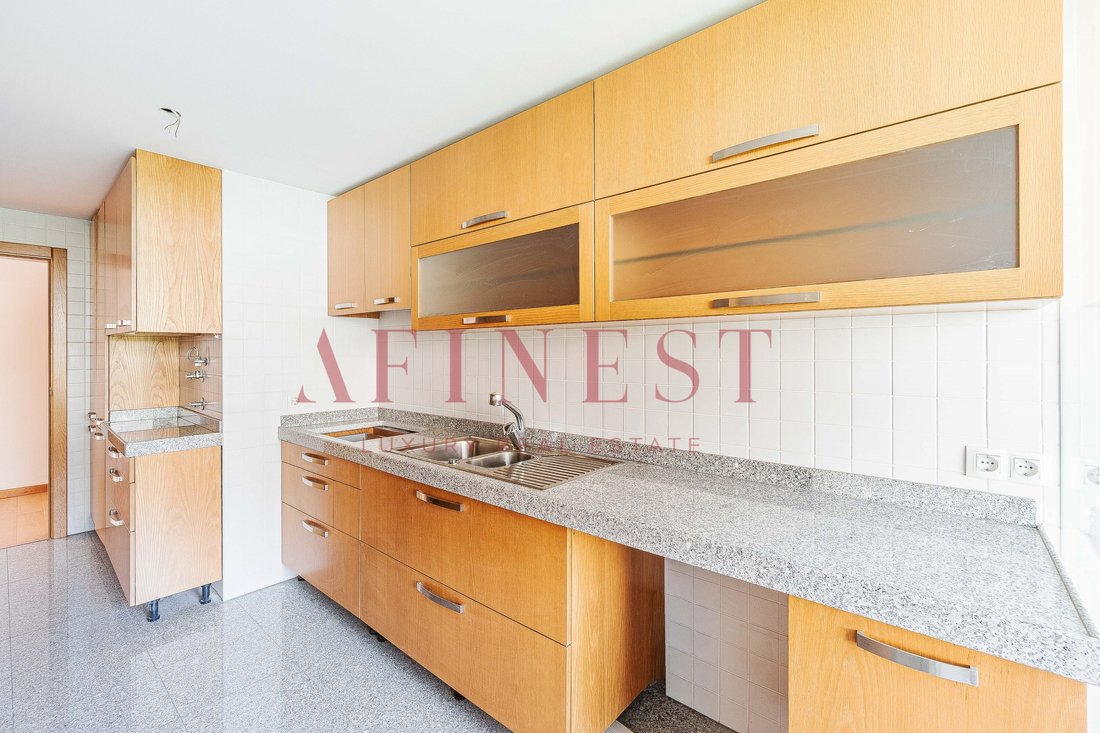 Apartment in Parede, Lisbon, Portugal 2 - 16104103