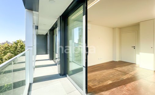 Apartment in Mafamude e Vilar do Paraiso, Porto District, Portugal 1