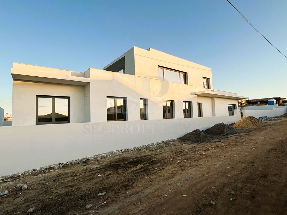 House in Atouguia da Baleia, Leiria District, Portugal 3 - 15639449