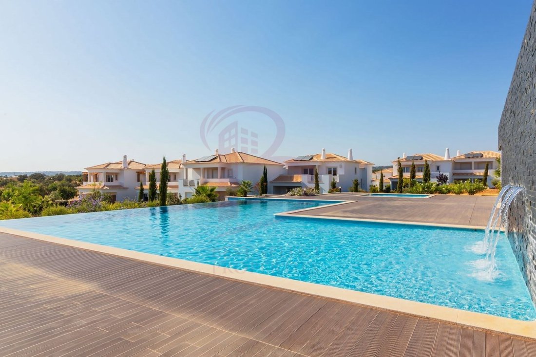 Villa in Vilamoura, Quarteira, Algarve 1 - 15591428