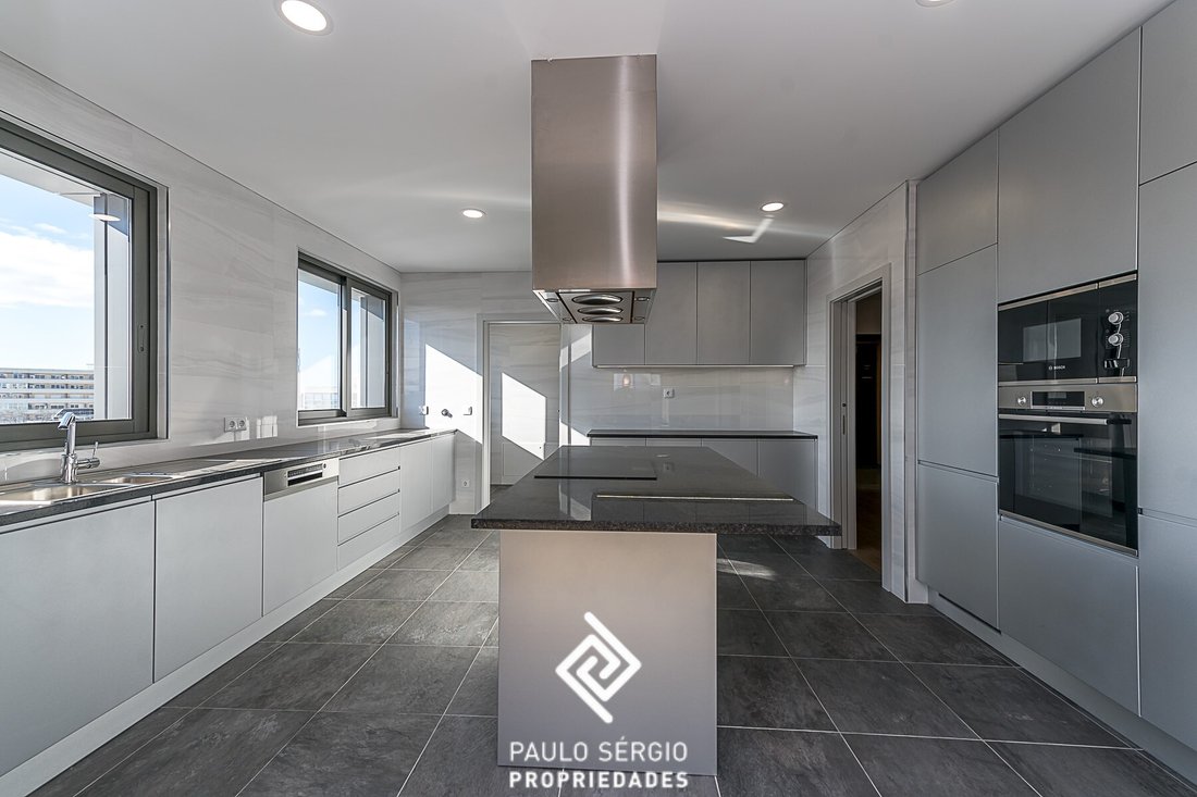 Apartment in Aldoar, Foz do Douro e Nevogilde, Porto District, Portugal 3 - 13766199