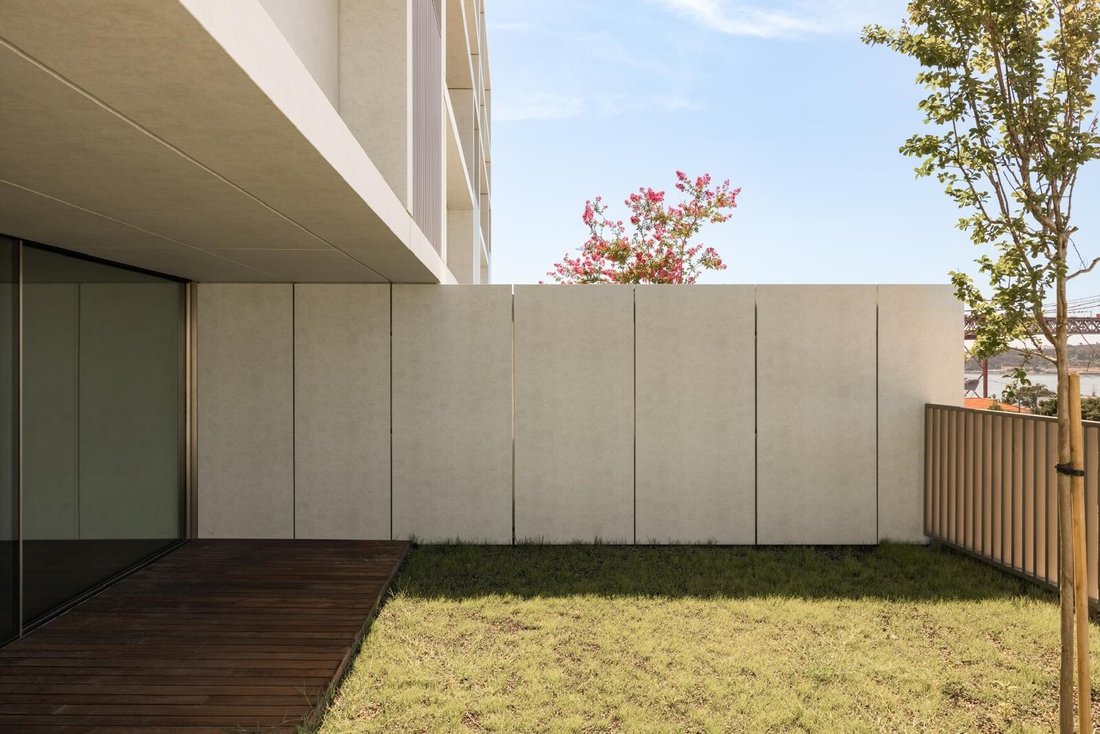House in Alcantara, Lisbon, Portugal 3 - 16329098