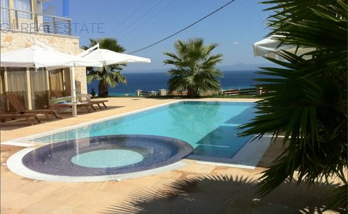 Villa in Pallini Municipal Unit, Macedonia and Thrace, Griechenland 1