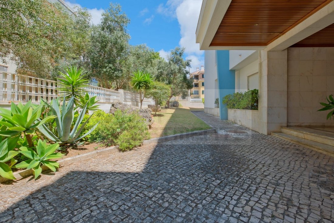 Apartment in Cascais e Estoril, Lisbon, Portugal 1 - 15970553