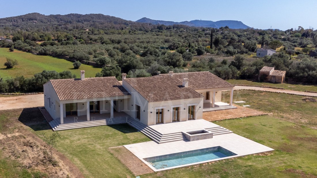 Finca in Llucmajor, Balearic Islands, Spain 1 - 15487128