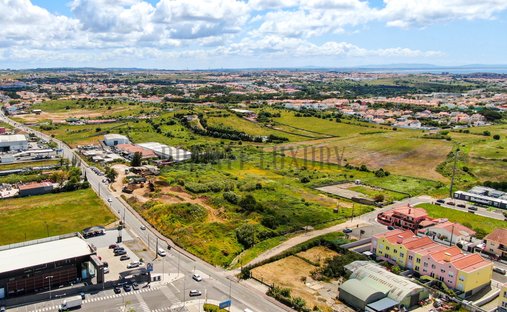 Land in Alcabideche, Lisbon, Portugal 1