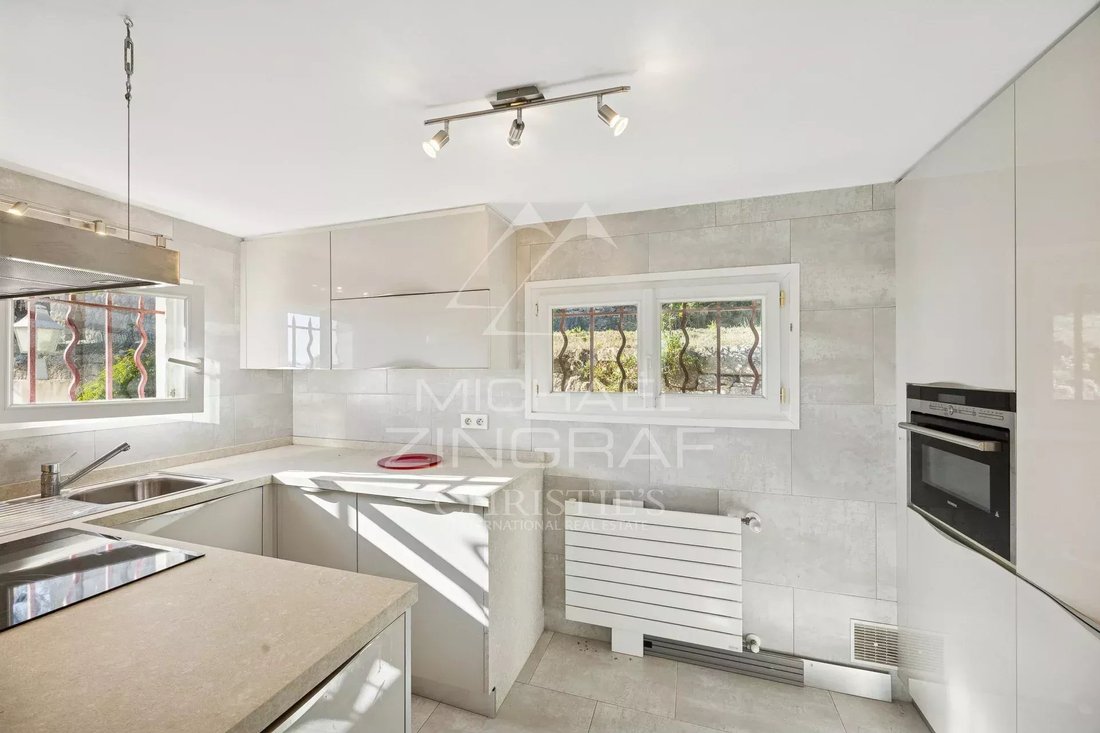Villa in Grasse, Provence-Alpes-Côte d'Azur, France 5 - 16711211