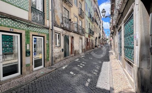 Apartment in Misericordia, Lisbon, Portugal 1