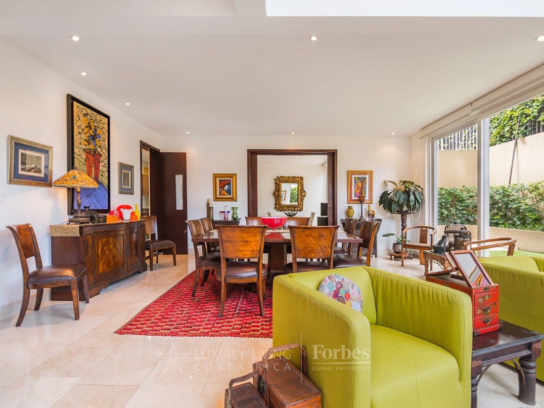 Condo in Escazu, San José Province, Costa Rica 1 - 15303088