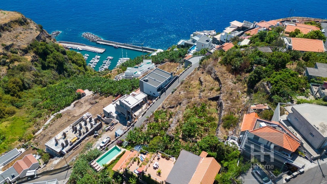 House in Calheta, Madeira, Portugal 1 - 14772433