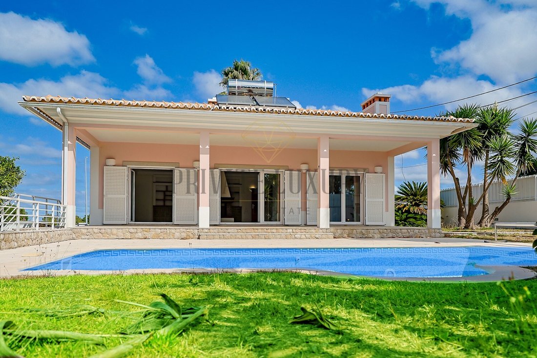 House in Sesimbra (Castelo), Setubal, Portugal 1 - 14900250