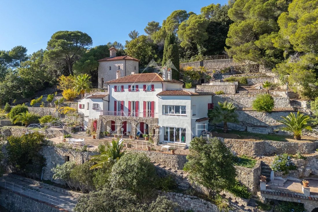 Villa in Grasse, Provence-Alpes-Côte d'Azur, France 1 - 16711211