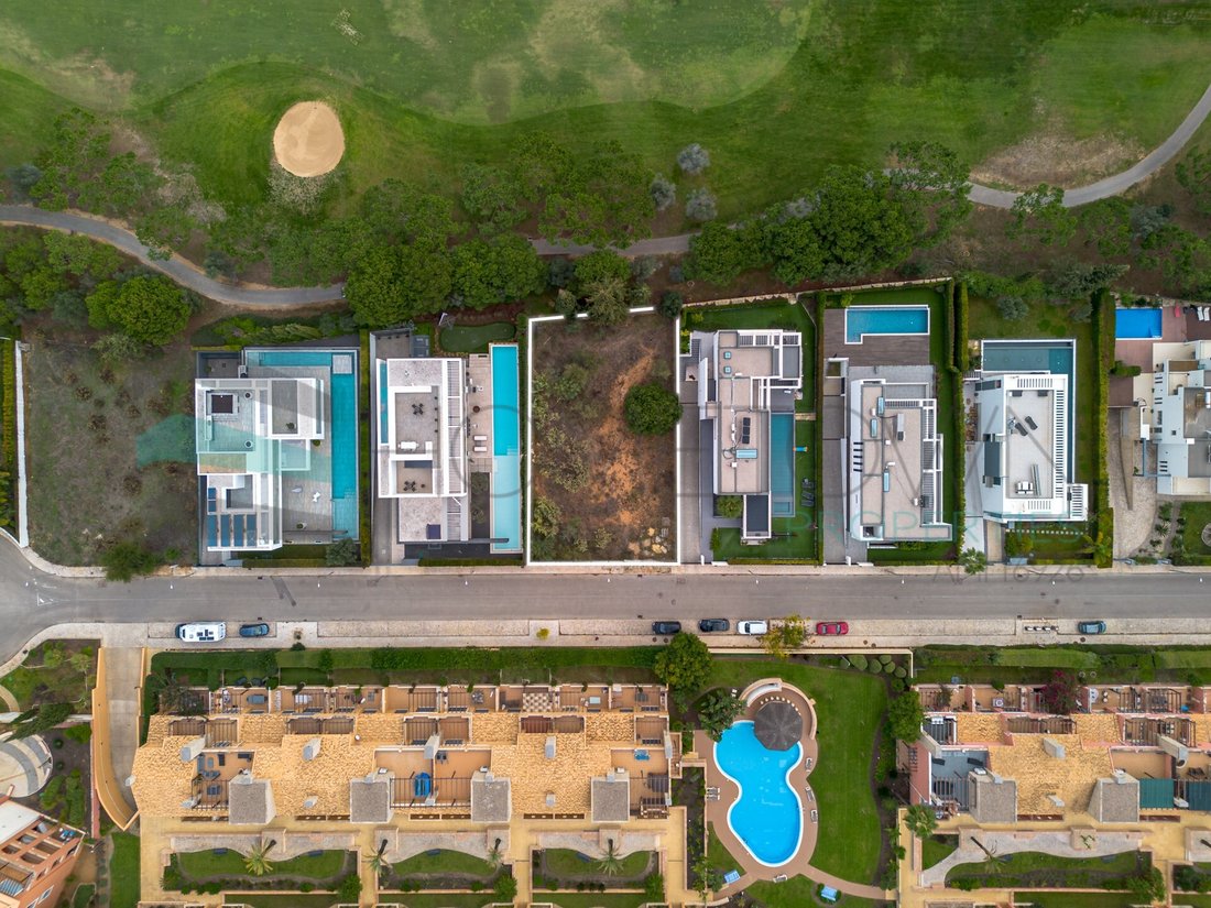 Land in Vilamoura, Quarteira, Algarve 2 - 16644609
