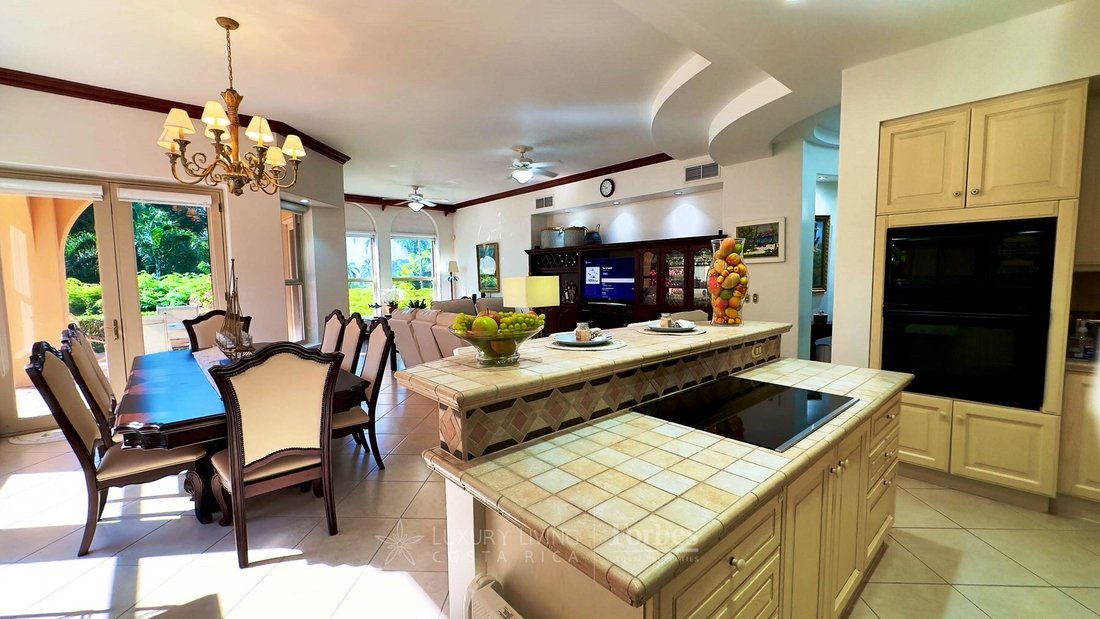 Condo in Jaco, Puntarenas Province, Costa Rica 3 - 16648712