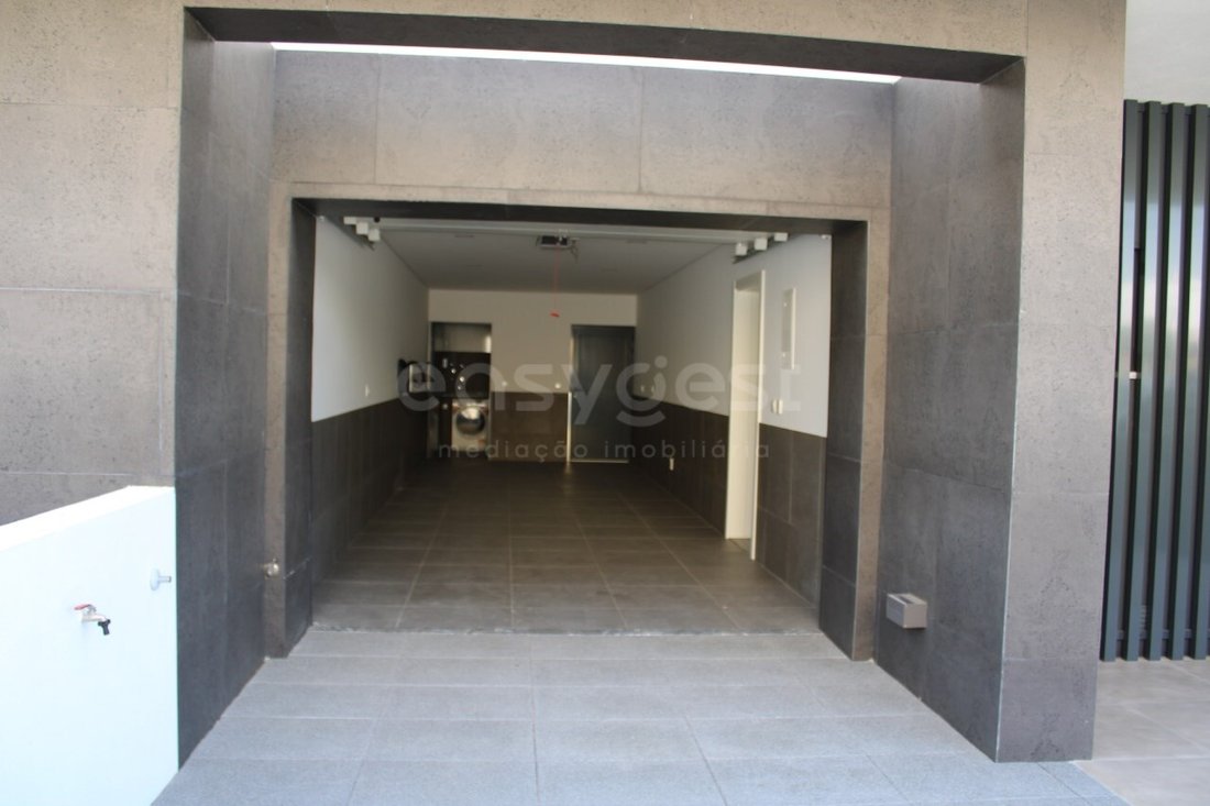 House in Loures, Lisbon, Portugal 5 - 15997290