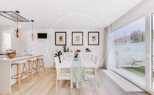 House in Sao Domingos de Rana, Lisbon, Portugal 1