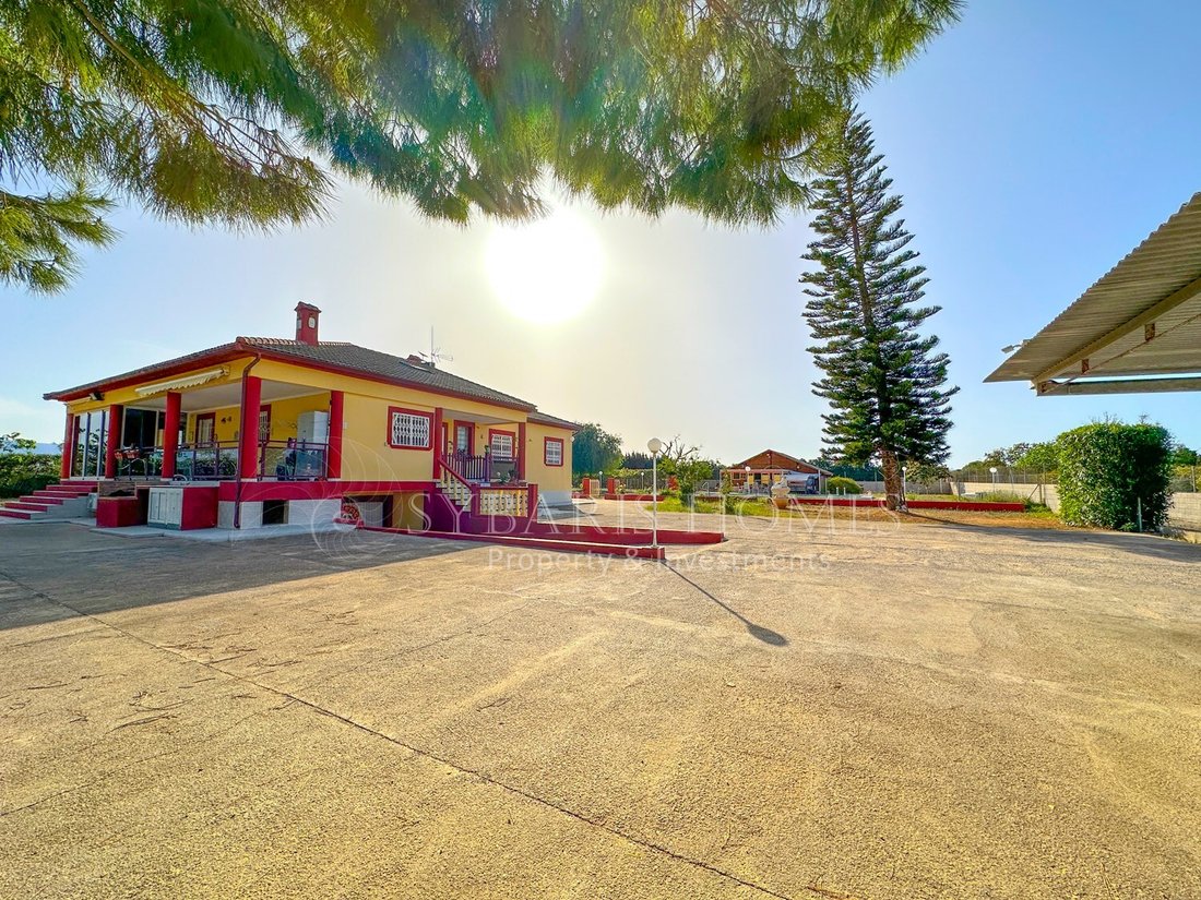 Chalet in els Poblets, Valencian Community, Spain 2 - 14557401