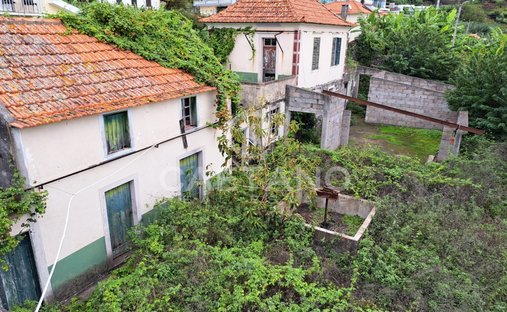 Land in Arco da Calheta, Madeira, Portugal 1