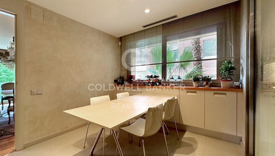Apartment in Sarrià-Sant Gervasi, Barcelona, Spain 4 - 15087236