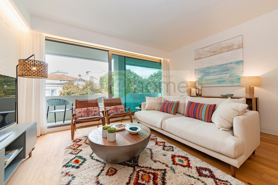 Apartment in Misericordia, Lisbon, Portugal 1 - 16322972