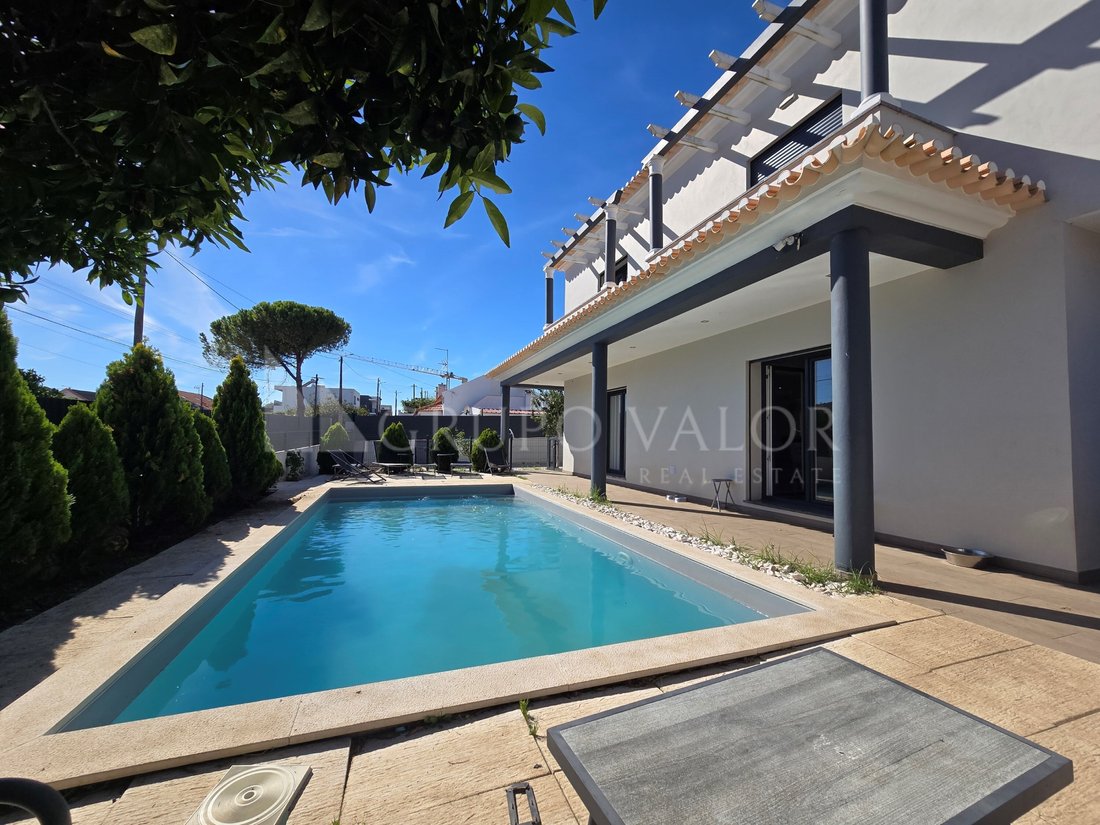 House in Algueirao-Mem Martins, Lisbon, Portugal 3 - 16374850