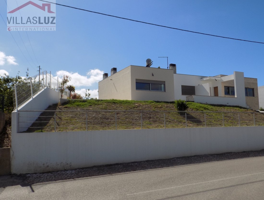 House in Nossa Senhora do Populo, Coto e Sao Gregorio, Leiria District, Portugal 2 - 14984074
