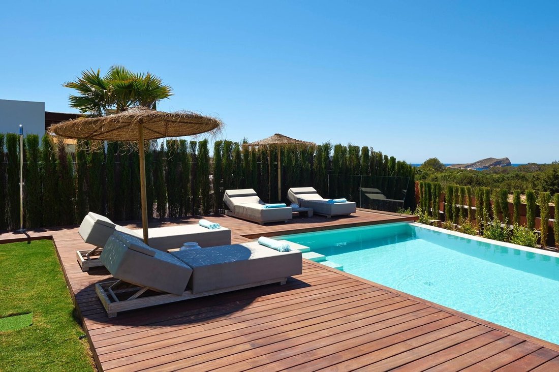 Villa in Sant Josep de sa Talaia, Balearic Islands, Spain 2 - 16097908