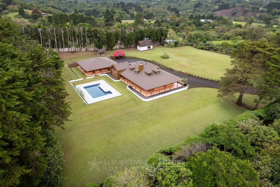 House in Cinco Esquinas, San José Province, Costa Rica 3 - 15648860