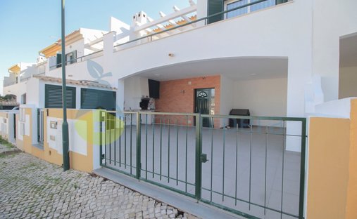 House in Olhos de Agua, Algarve, Portugal 1