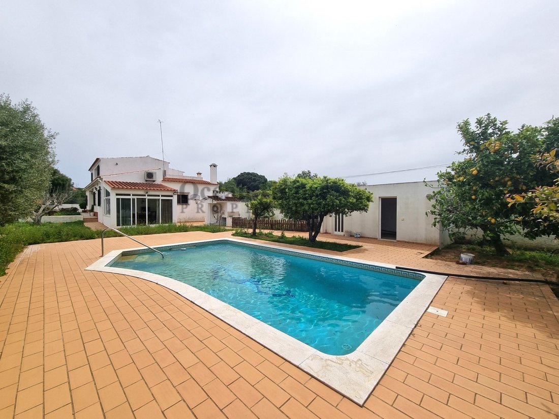 Maison à Quarteira, Algarve, Portugal 1 - 15480070