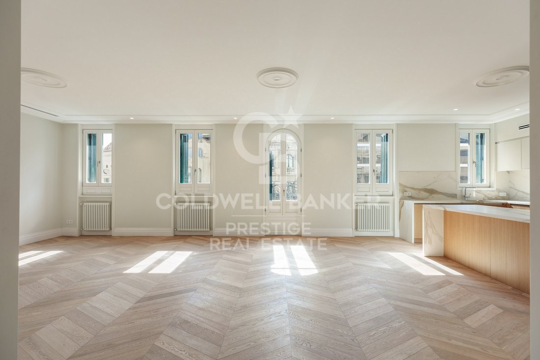 Apartment in Eixample, Barcelona, Spain 5 - 15273939