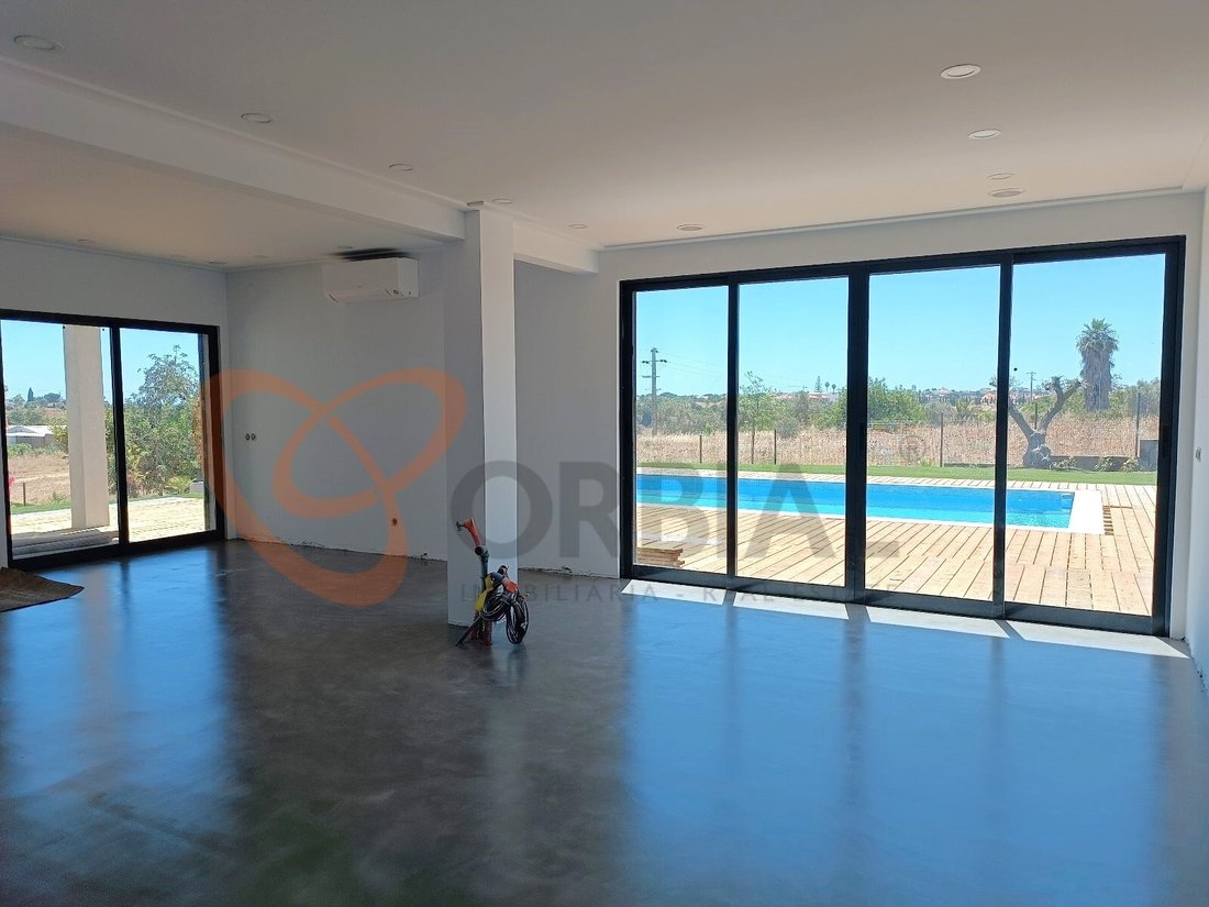 House in Quarteira, Algarve, Portugal 3 - 14391506