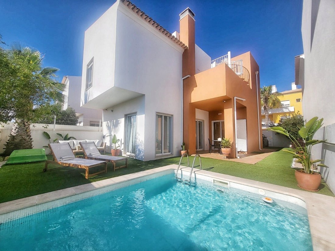 House in Faro (Se e Sao Pedro), Algarve, Portugal 2 - 15926631