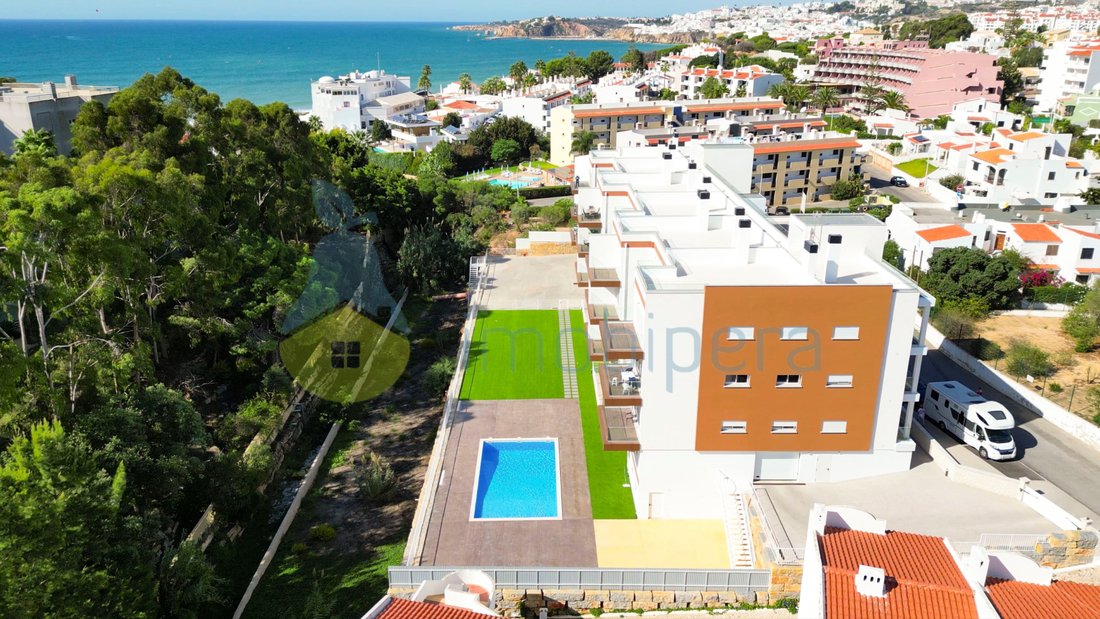 Apartment in Olhos de Agua, Algarve, Portugal 2 - 16484936
