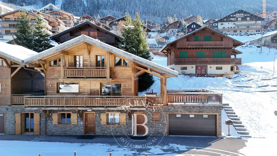 Chalet in Châtel, Auvergne-Rhône-Alpes, France 1 - 16711578
