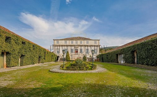 Finca in Maxial, Lisbon, Portugal 1