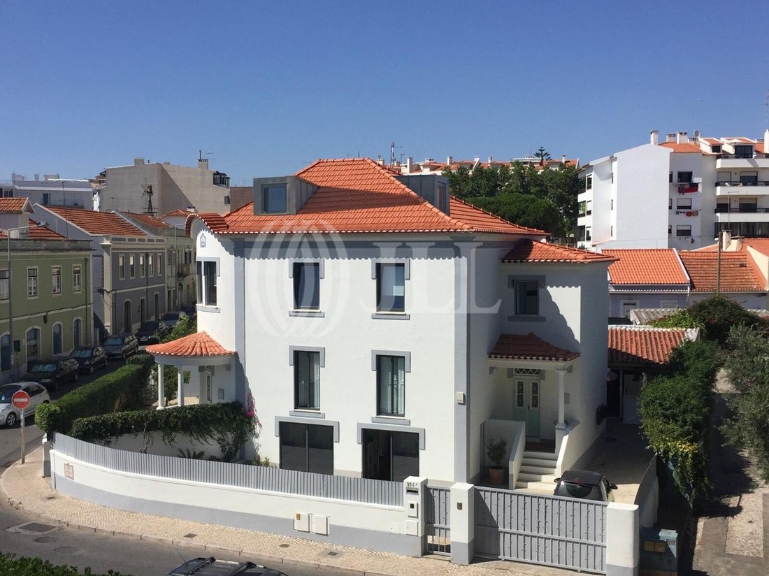 House in Parede, Lisbon, Portugal 1 - 14864324