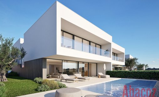 Villa in Sao Goncalo de Lagos, Algarve, Portugal 1