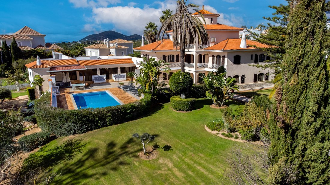 House in Loule (Sao Clemente), Algarve, Portugal 1 - 15444043